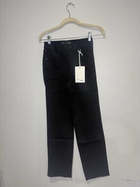 NWT 1822 Black Denim High Rise Straight Women's Jeans Magic Waistband 24x29 00